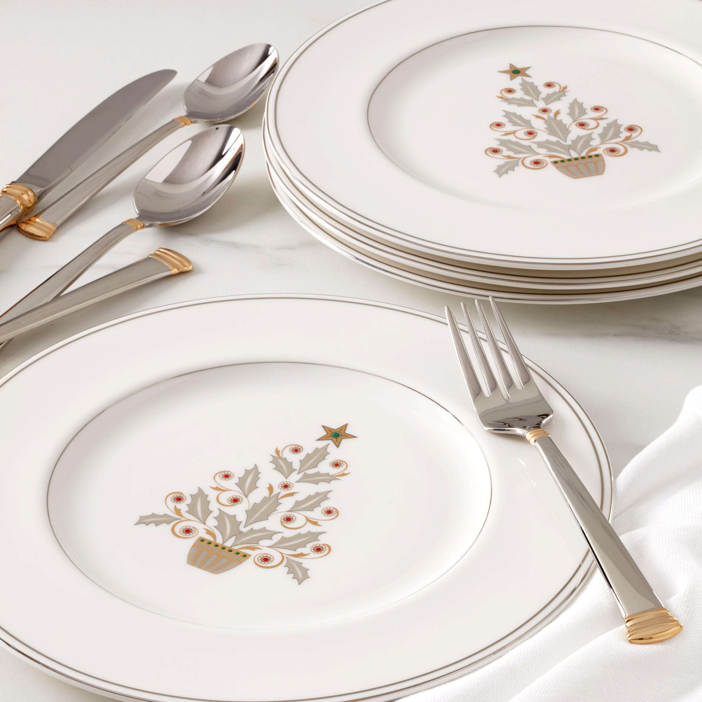 Federal Platinum Tree Accent Plates - Set of 4